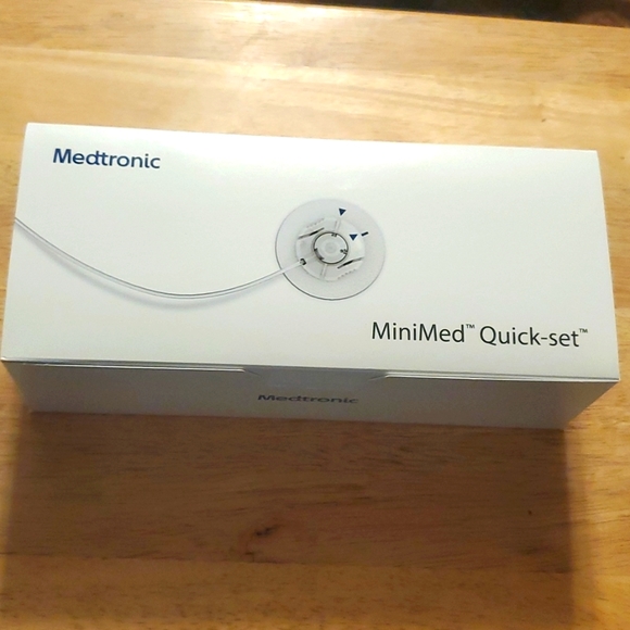 Medtronic Other Medtronic Minimed Quickset New Box Of Expires 2023